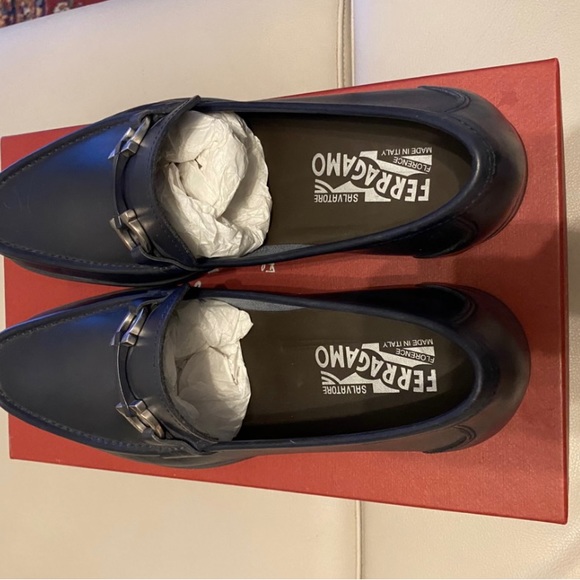 Mens NEW Ferragamo Blue Slides - Picture 4 of 8